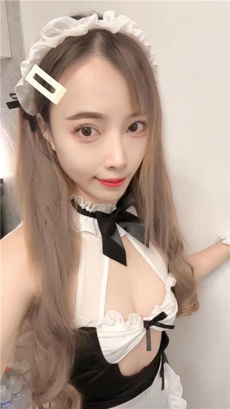 秦淮轩轩嫩美女