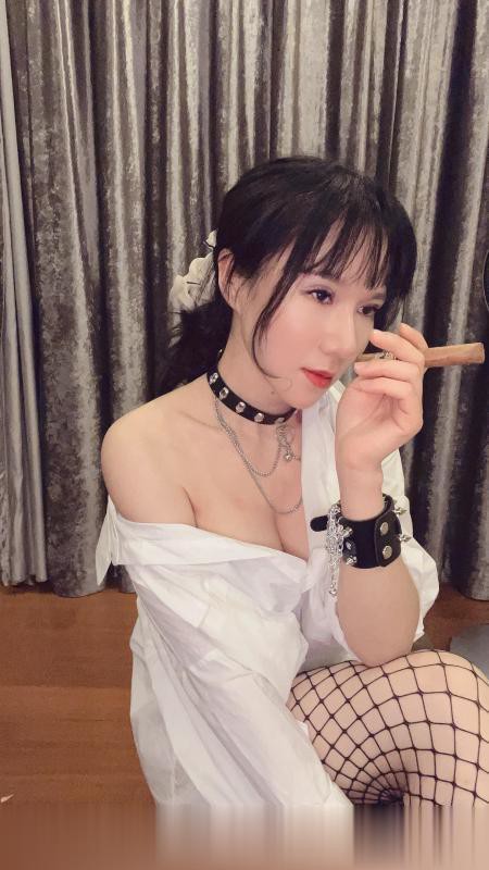 性感长舌少妇叶子