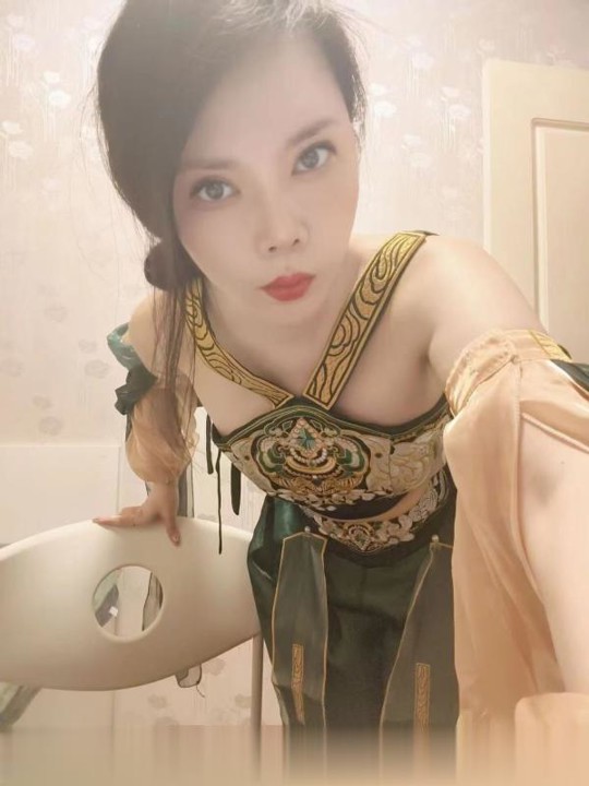 武侯风骚制服少妇雅雅