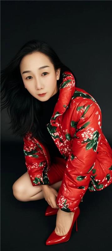 性感G奶燕子