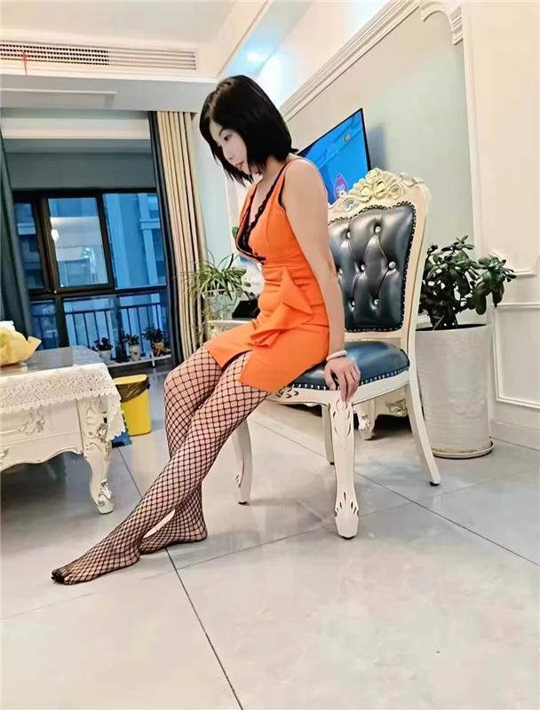 合肥黑丝长腿骚妇