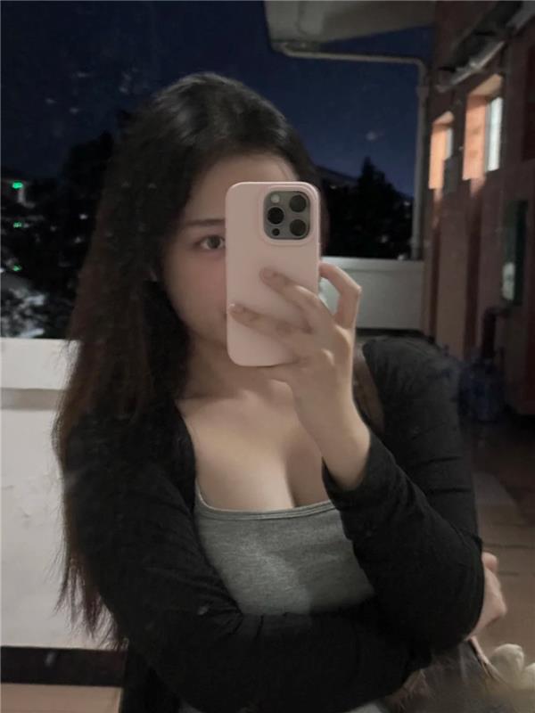 胸大微胖的妹子服务多