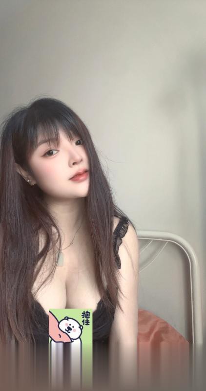 风骚肥臀大奶的小爱