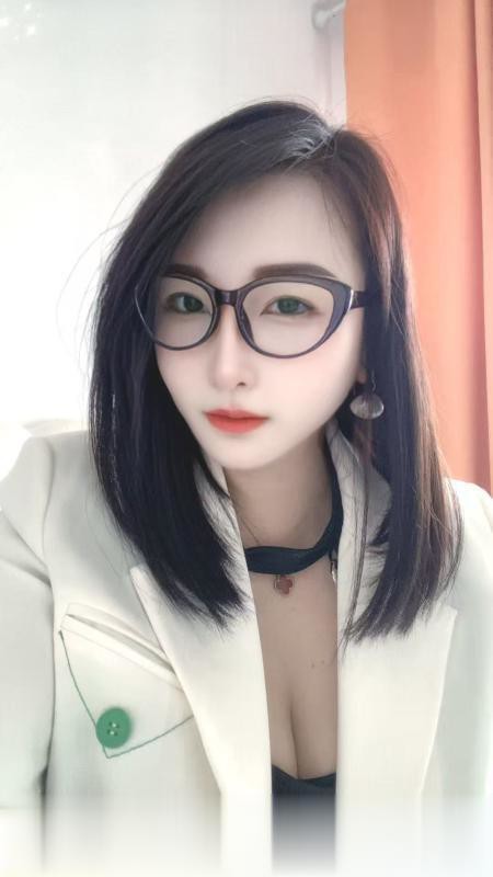 瑶海御姐范漫漫