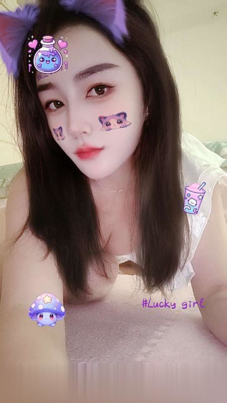 园区白臀大奶妹