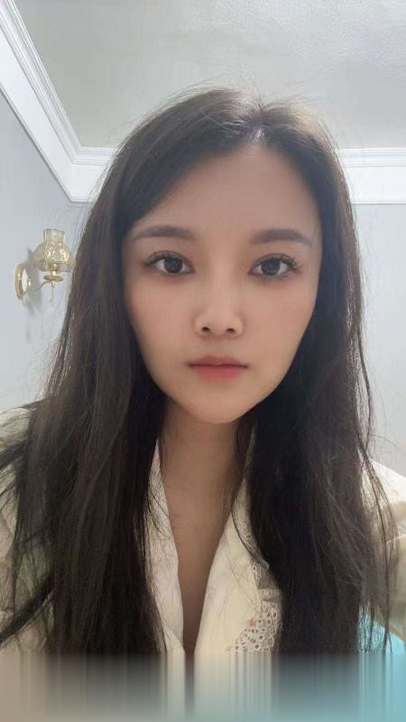 南门蜜桃臀优小雅