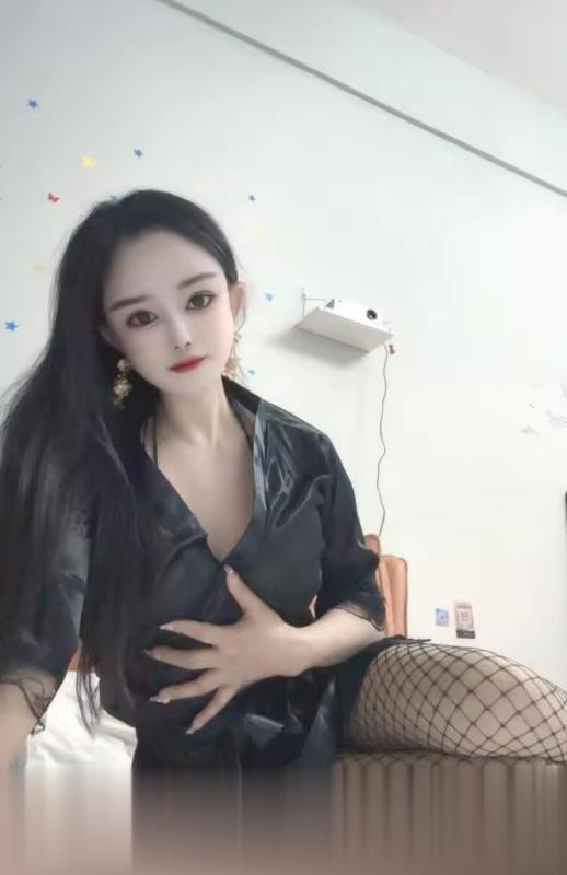 贴身热舞调情的波老师