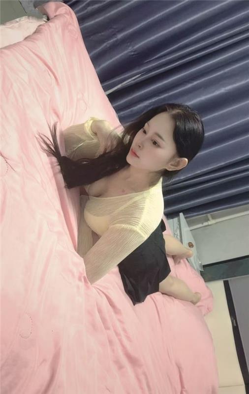 服务超好的大胸姐姐