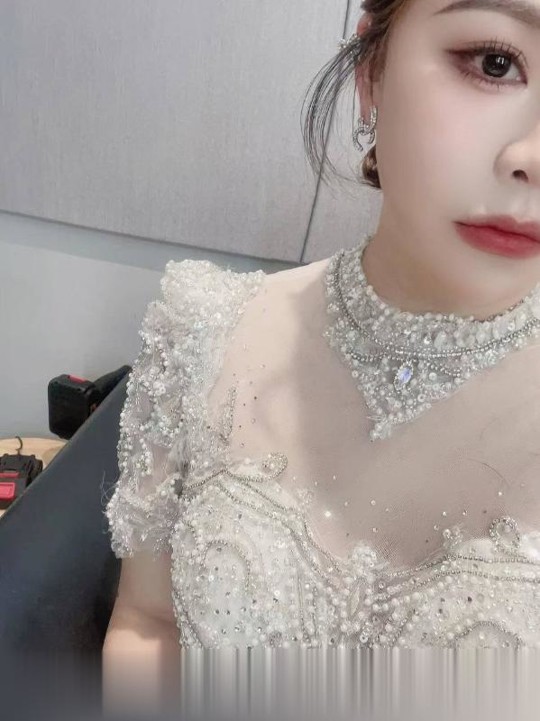 韵味十足希儿妹子