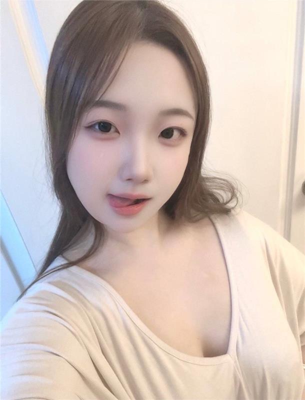 后入式超爽骚女阮阮