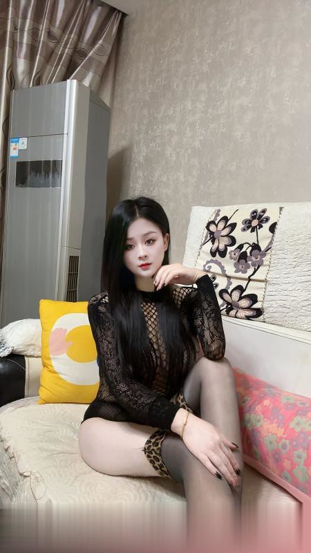 吴中E奶黑丝诱惑安琪