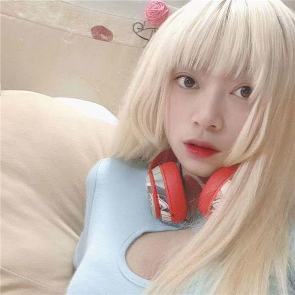 宝山童颜巨乳36E