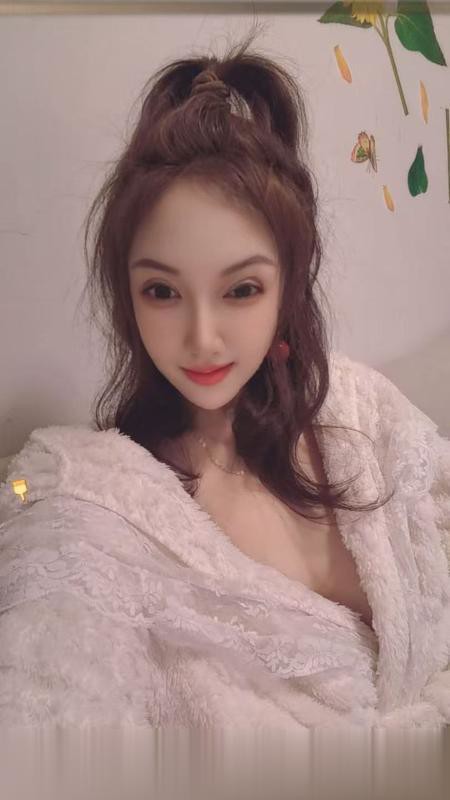 龙华风骚丰满少妇