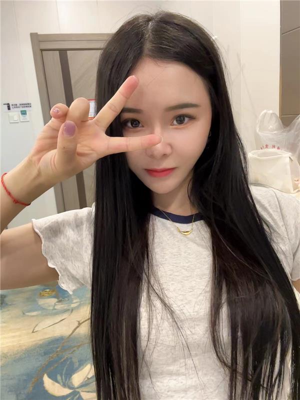 萝莉嫩妹 ，服务细致