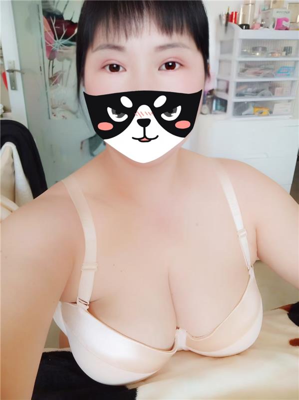 中原区大胸少妇