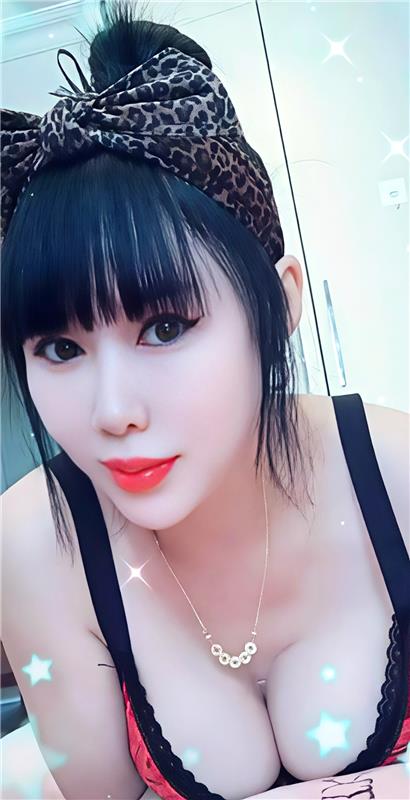 浦东留守大奶少妇