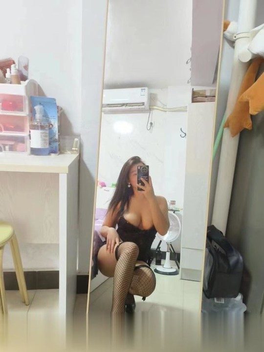 绿豆粉乳气质少妇