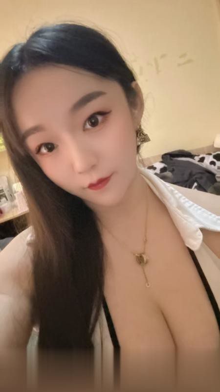 汉口性感大胸梦梦