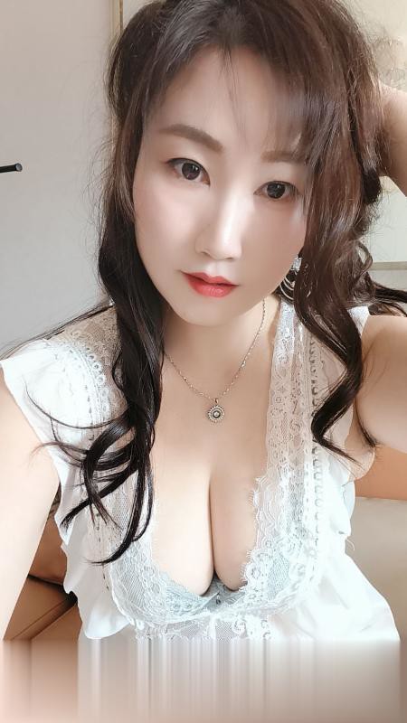 长沙翘臀少妇金麗