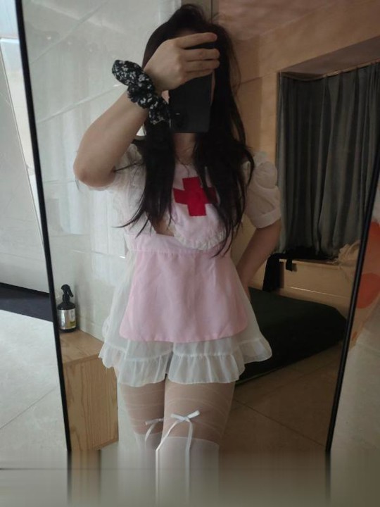 渝北制服大奶骚妹