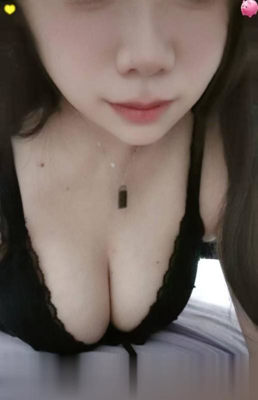 新建丰满大胸姐姐