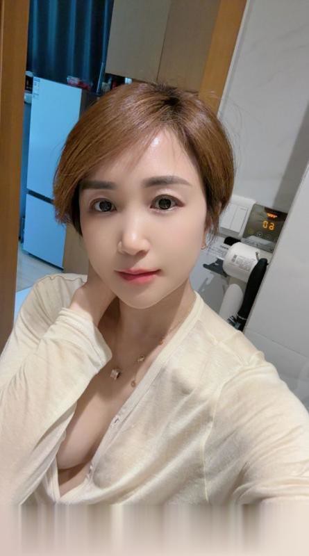 纯欲人妻冰冰归来