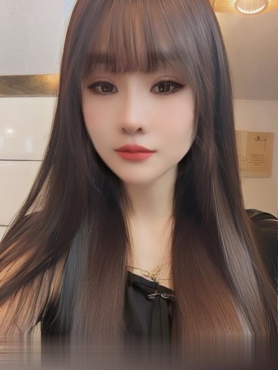 丰满水多小嫩妹