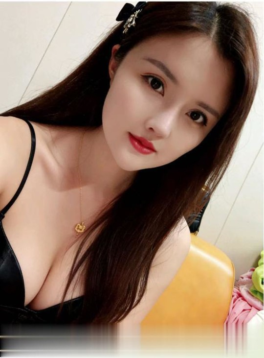 颜值女友李一桐