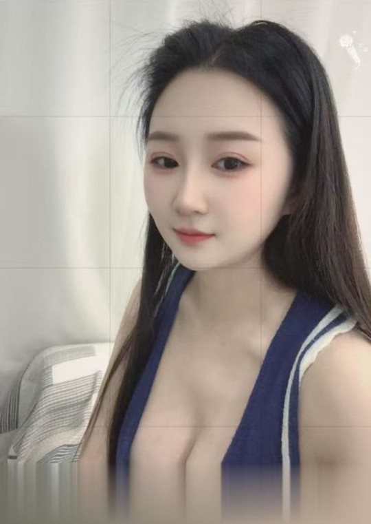 蛇腰大奶小骚妇