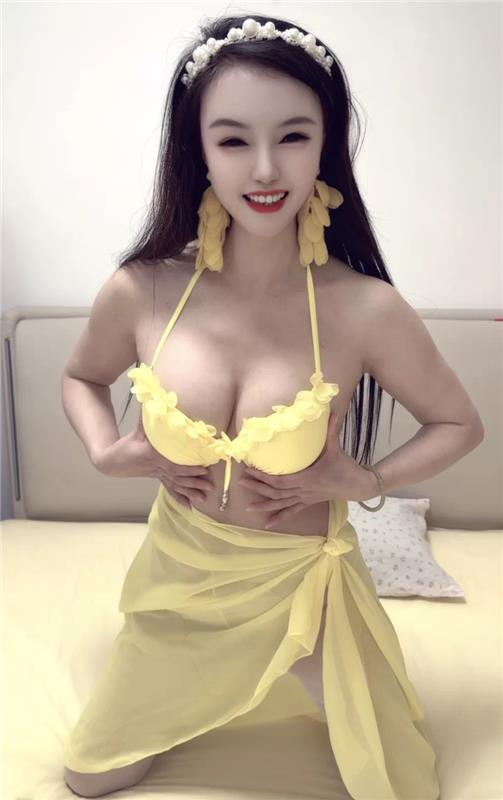 安华里酥胸翘臀少妇