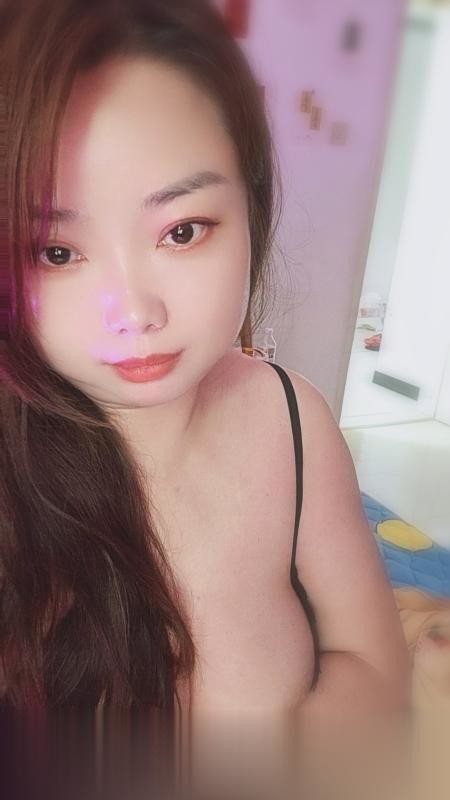 丰满少妇小美