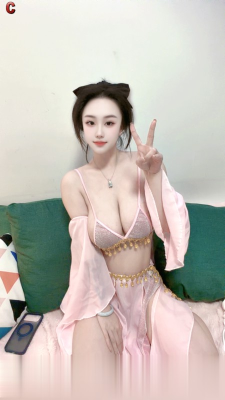 性感大胸暮雪