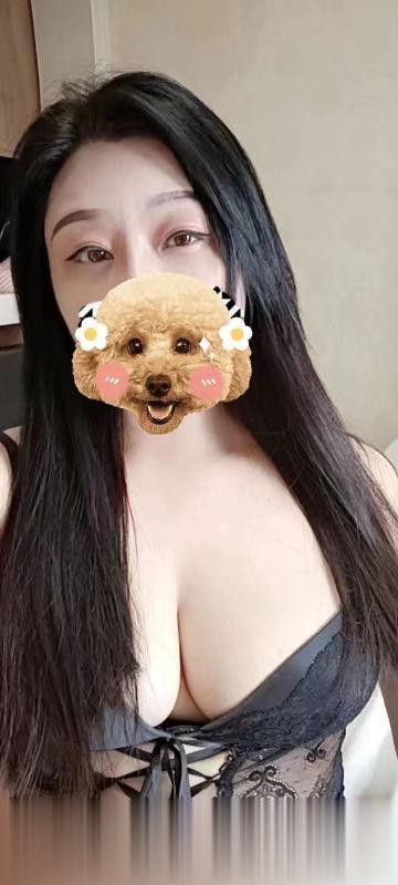 大奶三通小淫妇