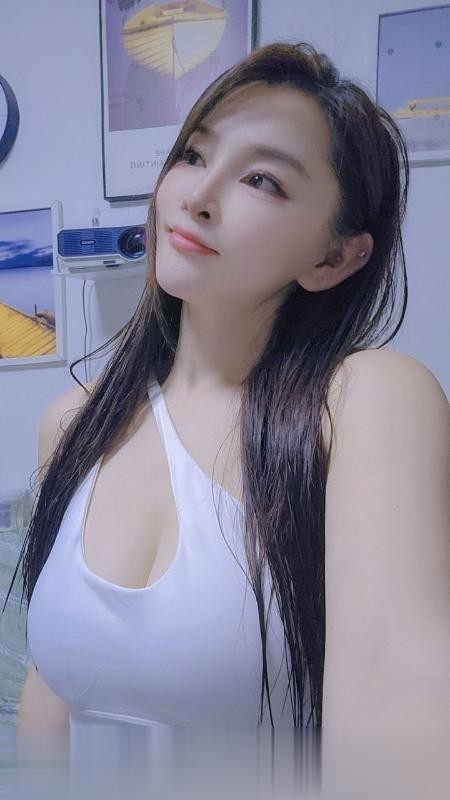 服务系颜值身材好老师