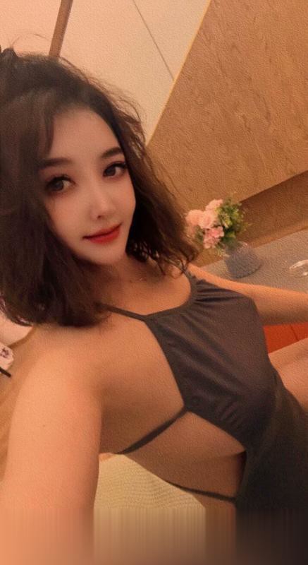 金融城漂亮美女加依娜
