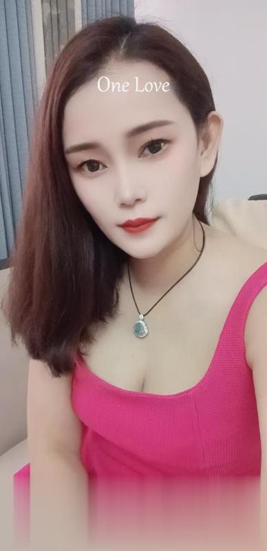 性瘾人妻骚玫瑰