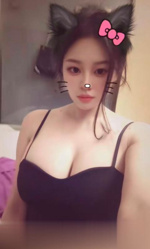 巨乳波霸小宝