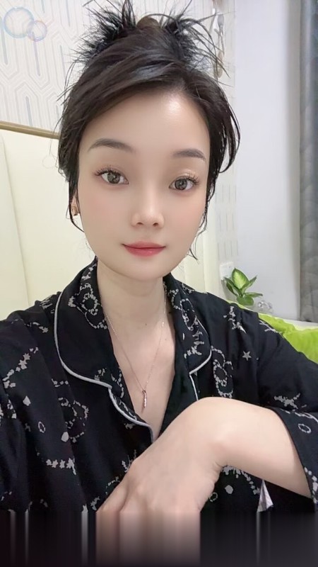上城性感希希