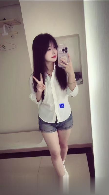 大奶萝莉静静酱