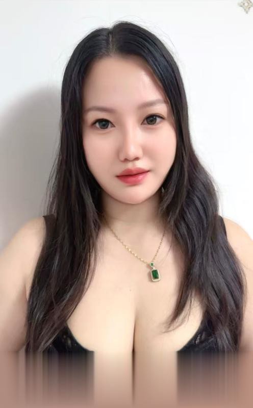 长腿翘臀少妇