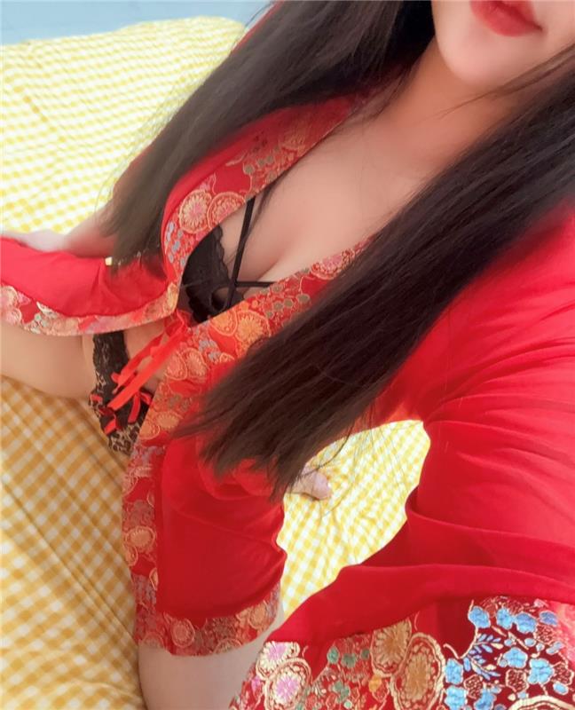 刚来呼市大波吸精少妇