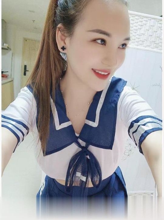 黑丝骚御姐圆圆