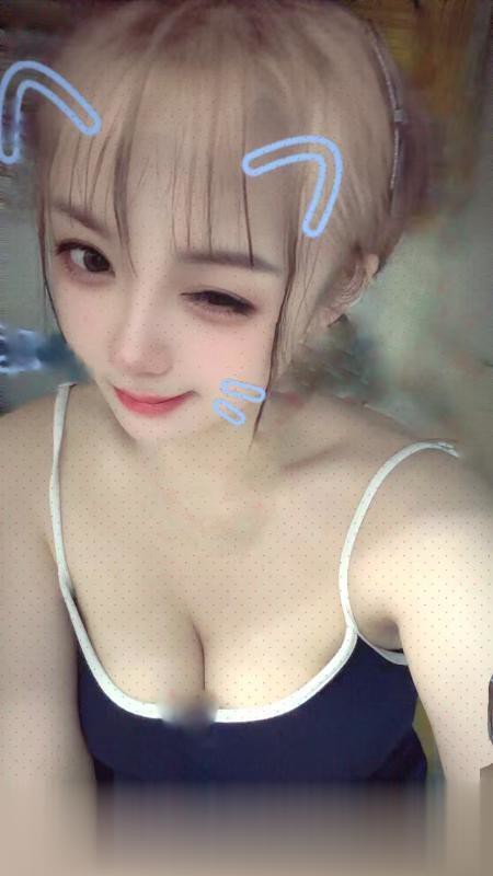 夫子庙长腿大波骚女