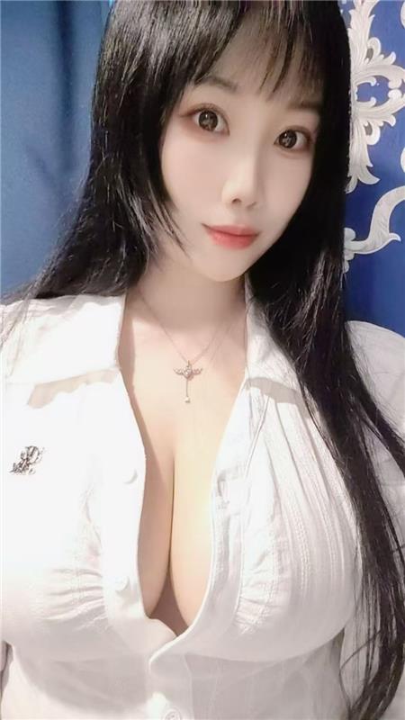 长沙县F巨乳娇娃
