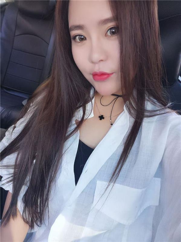 西三环一字马美女