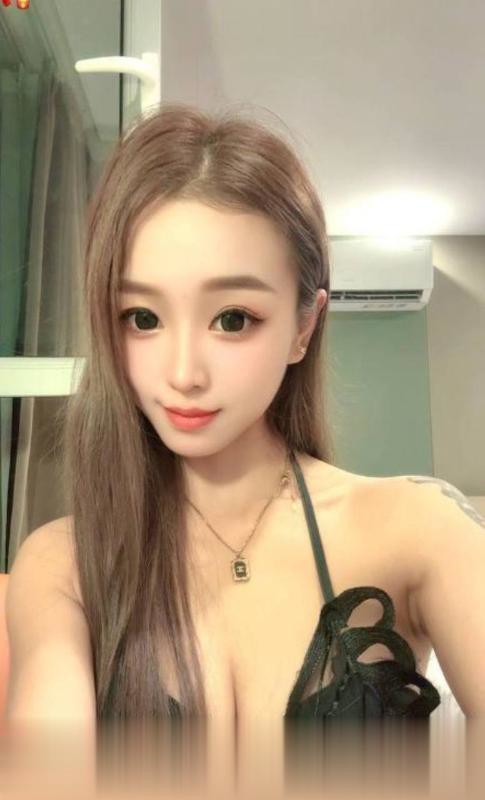 成华纯御甜妹