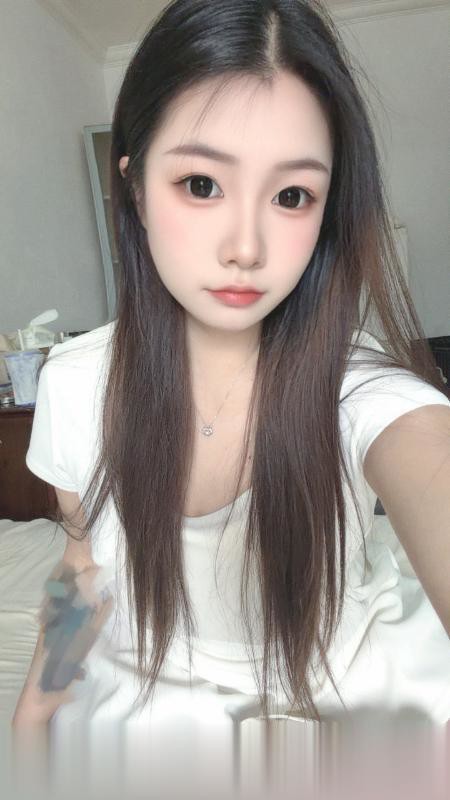 徐汇纹身制服大奶美女