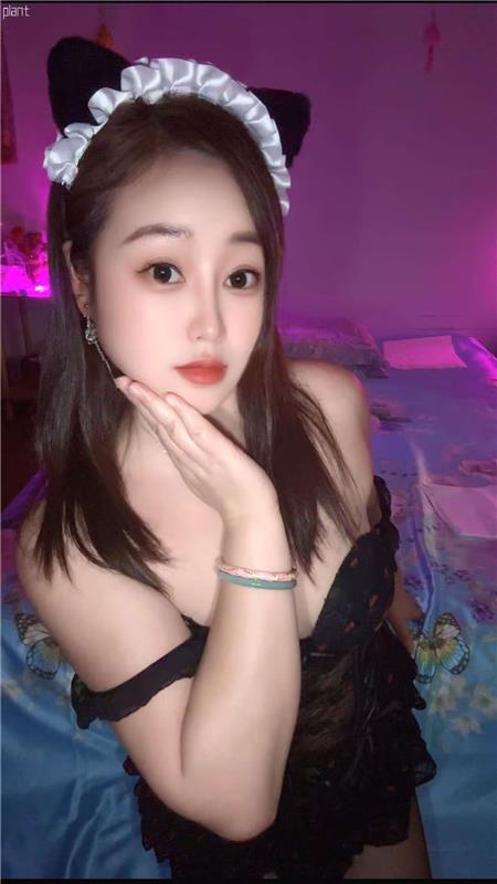 长腿丝袜风骚熟女