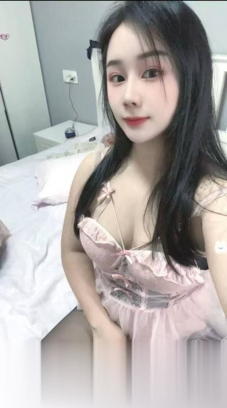 D乳会夹水多骚妹妹