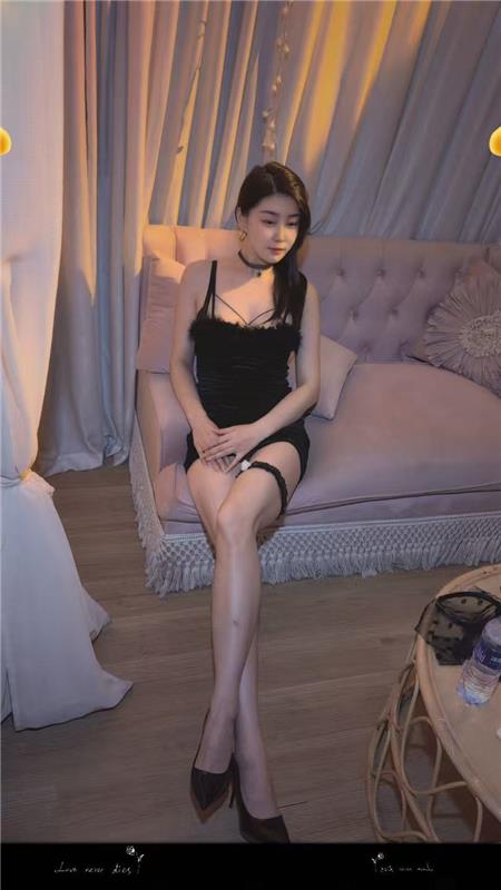 长腿姐姐kb爽歪歪